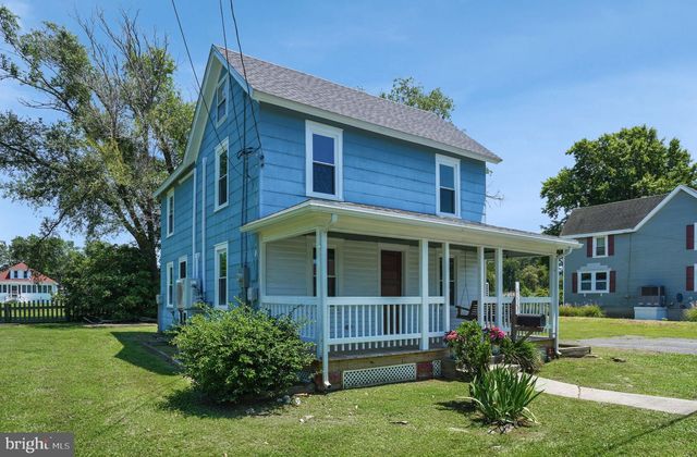 6033 LEWIS ST, Chincoteague Island, VA 23336