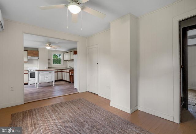 6033 LEWIS ST, Chincoteague Island, VA 23336