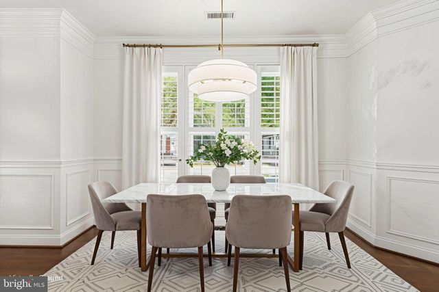 1302 DUKE ST, Alexandria, VA 22314