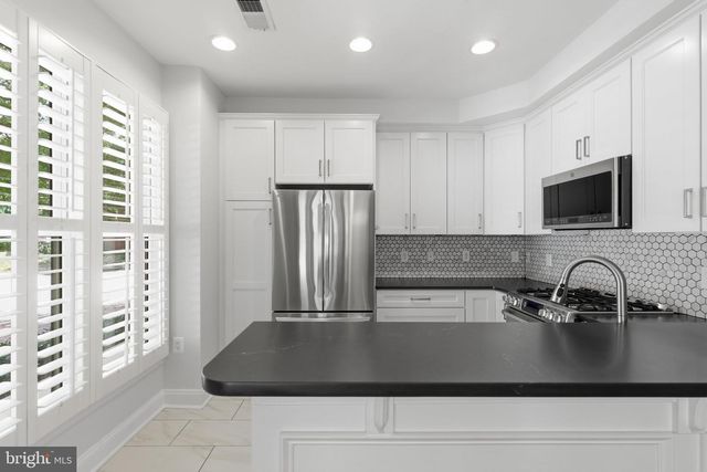1302 DUKE ST, Alexandria, VA 22314