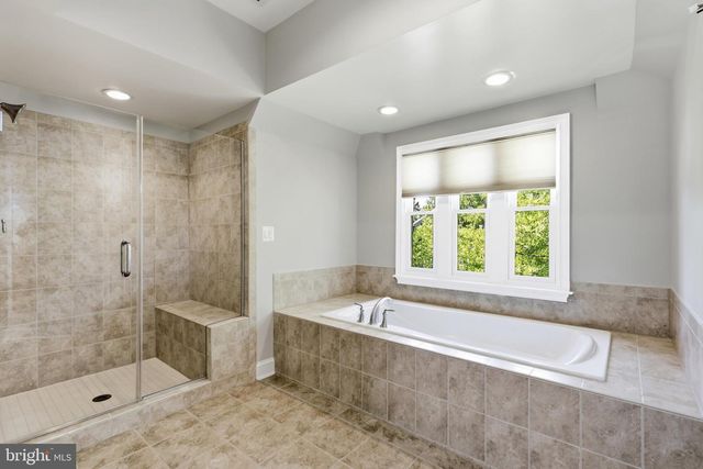 1302 DUKE ST, Alexandria, VA 22314