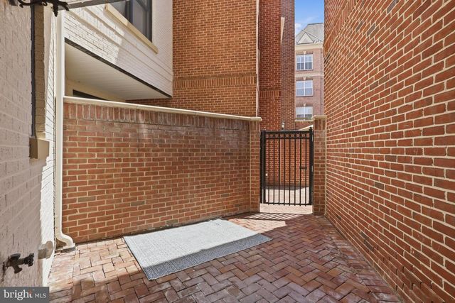 1302 DUKE ST, Alexandria, VA 22314
