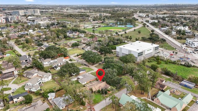 4425 Laurel Drive, Houston, TX 77021