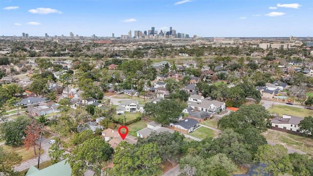 4425 Laurel Drive, Houston, TX 77021
