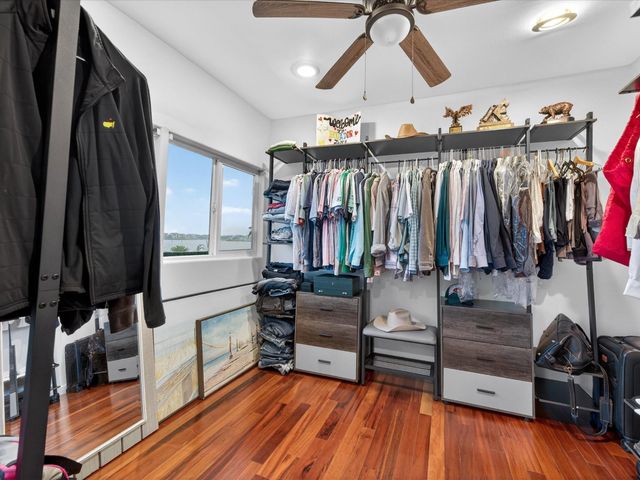 2522 Baycrest Drive, Houston, TX 77058