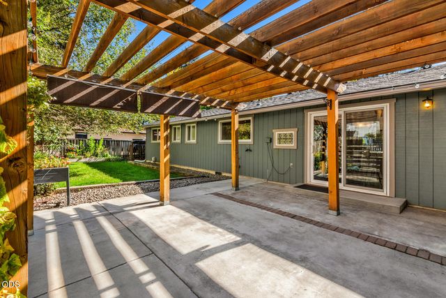 508 NE Lafayette Avenue, Bend, OR 97701