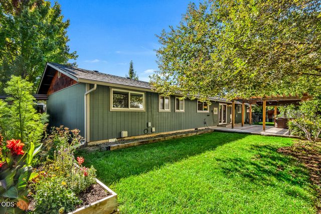 508 NE Lafayette Avenue, Bend, OR 97701