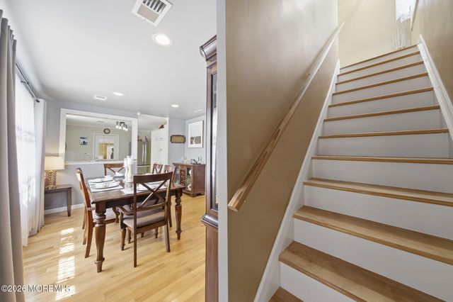 47 Kendall Drive, Parlin, NJ 08859