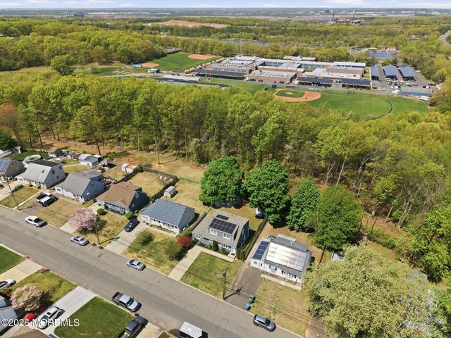 47 Kendall Drive, Parlin, NJ 08859