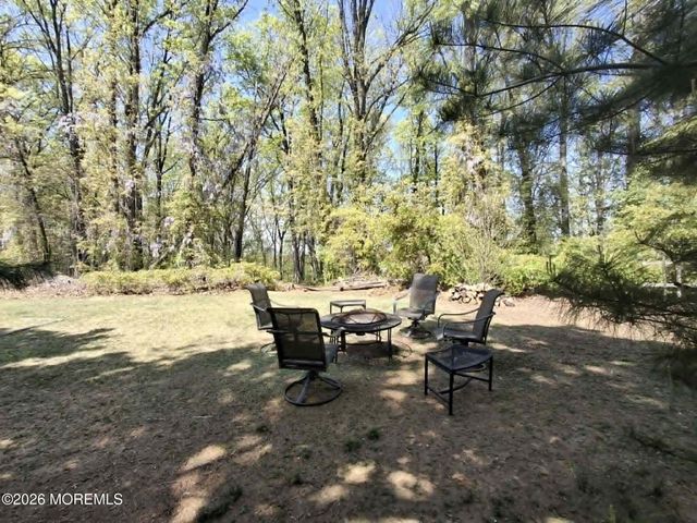 47 Kendall Drive, Parlin, NJ 08859