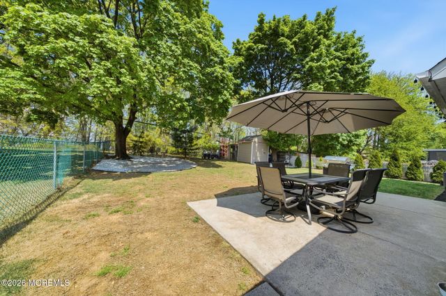 47 Kendall Drive, Parlin, NJ 08859