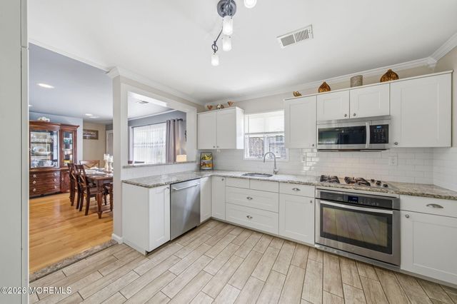 47 Kendall Drive, Parlin, NJ 08859