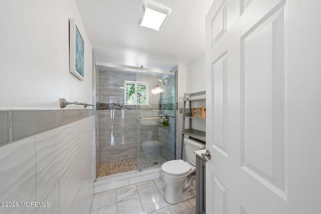 47 Kendall Drive, Parlin, NJ 08859