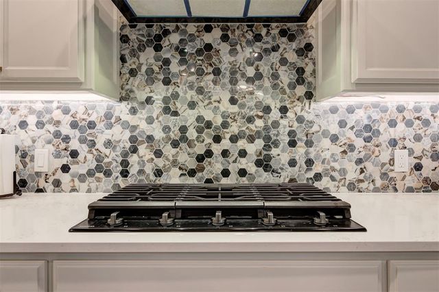 8933 SW 111th Street, Oklahoma City, OK 73173