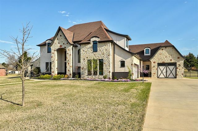 8933 SW 111th Street, Oklahoma City, OK 73173