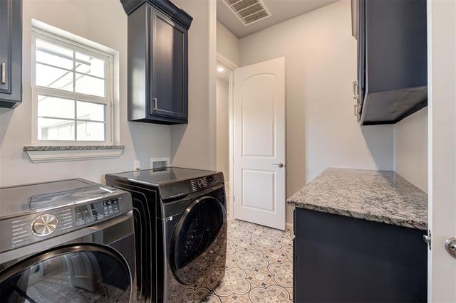 8933 SW 111th Street, Oklahoma City, OK 73173