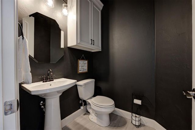 8933 SW 111th Street, Oklahoma City, OK 73173