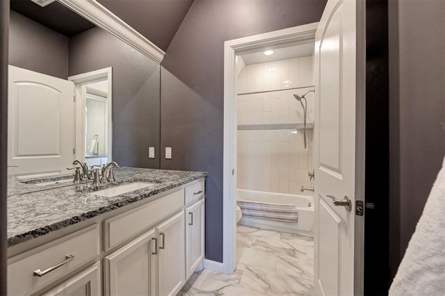 8933 SW 111th Street, Oklahoma City, OK 73173