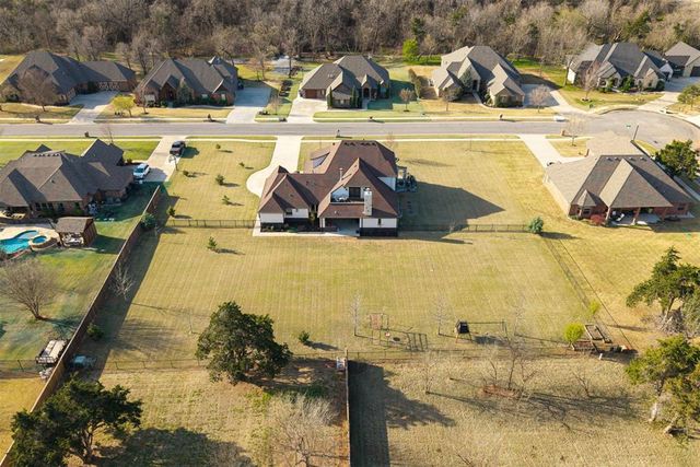 8933 SW 111th Street, Oklahoma City, OK 73173