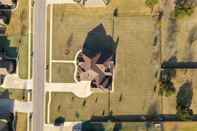 8933 SW 111th Street, Oklahoma City, OK 73173