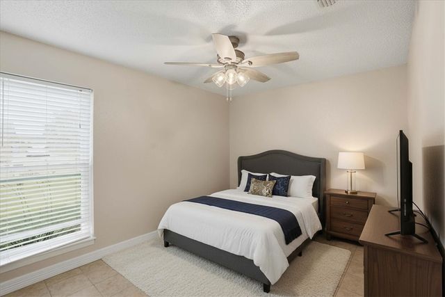 1209 Terry St, George West, TX 78022