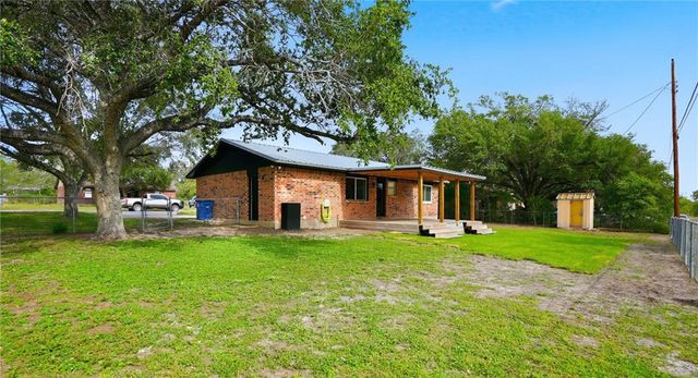 1209 Terry St, George West, TX 78022