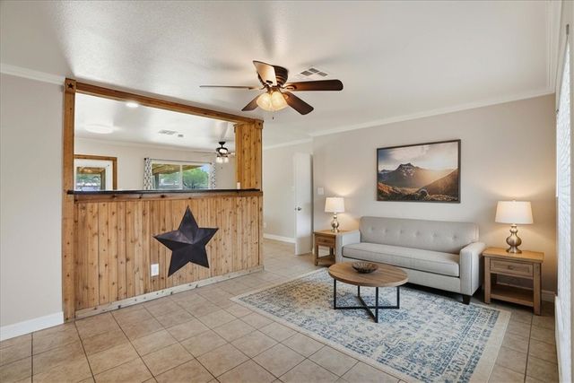 1209 Terry St, George West, TX 78022