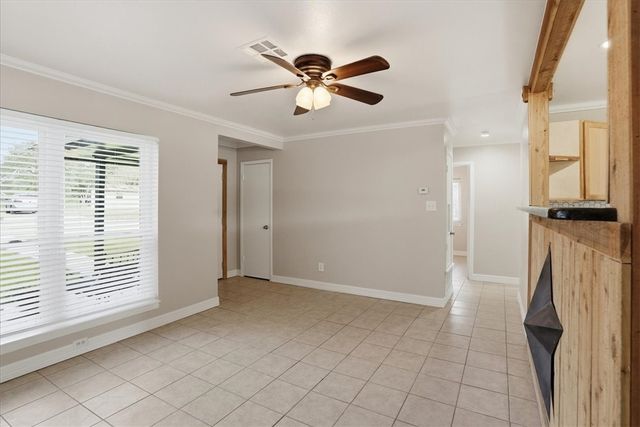 1209 Terry St, George West, TX 78022