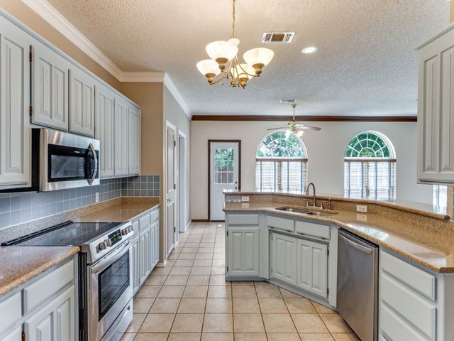 4225 Patricias Ridge, Fort Worth, TX 76126