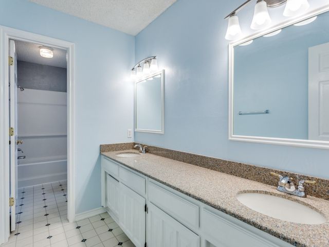 4225 Patricias Ridge, Fort Worth, TX 76126