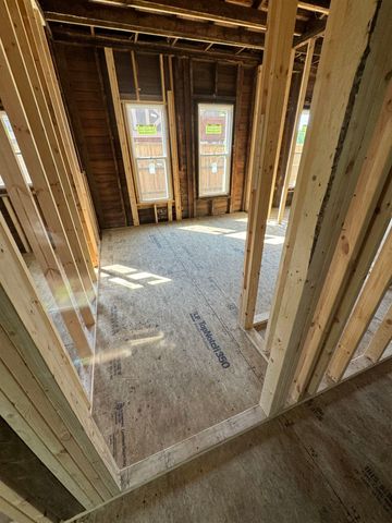 311 W COURT AVE, Selmer, TN 38375