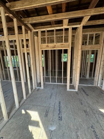 311 W COURT AVE, Selmer, TN 38375