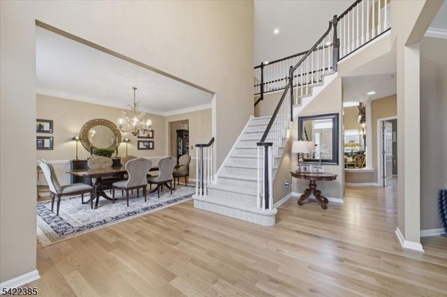 2 Picasso Court, Franklin Twp., NJ 08873