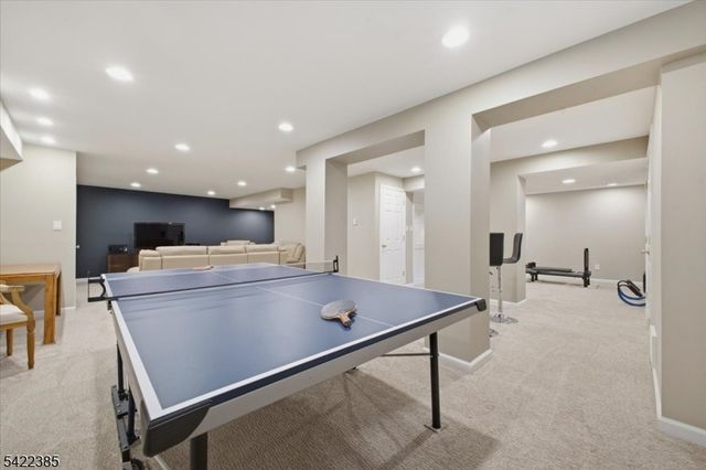 2 Picasso Court, Franklin Twp., NJ 08873