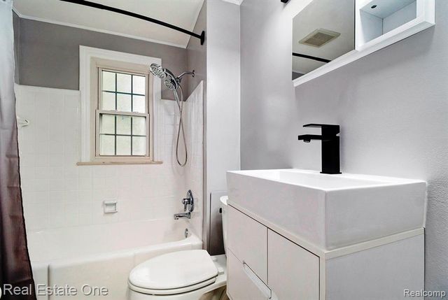 1510 E Fourth Street, Royal Oak, MI 48067