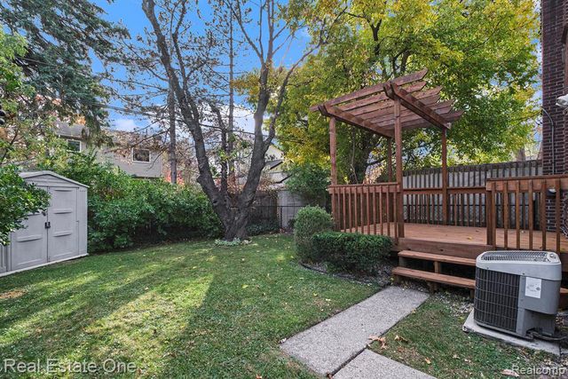 1510 E Fourth Street, Royal Oak, MI 48067