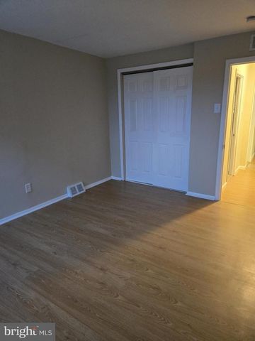 3432 ASHFIELD LN #B, Philadelphia, PA 19114