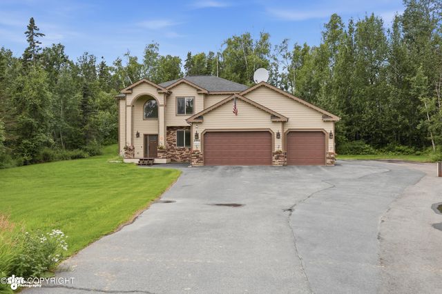 2944 S Ambers Circle, Wasilla, AK 99654
