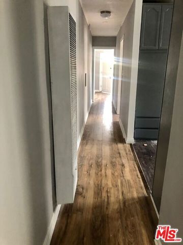 620 E 84th Street, Los Angeles, CA 90001