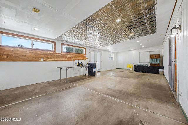 7145 W INDIANOLA Avenue, Phoenix, AZ 85033
