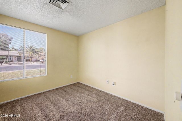 7145 W INDIANOLA Avenue, Phoenix, AZ 85033