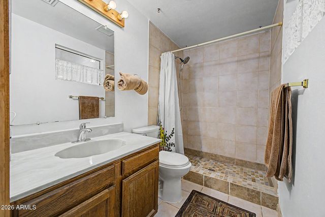 7145 W INDIANOLA Avenue, Phoenix, AZ 85033