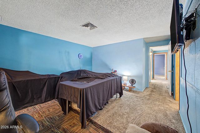 7145 W INDIANOLA Avenue, Phoenix, AZ 85033
