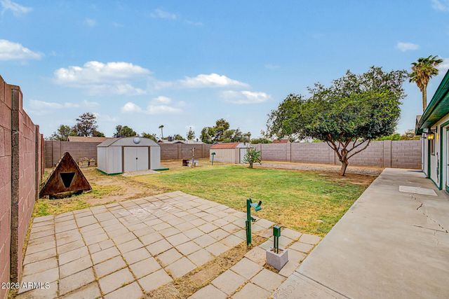 7145 W INDIANOLA Avenue, Phoenix, AZ 85033