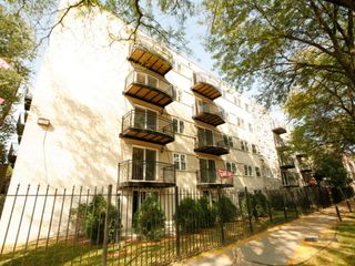 6954 N Greenview Avenue 303, Chicago, IL 60626