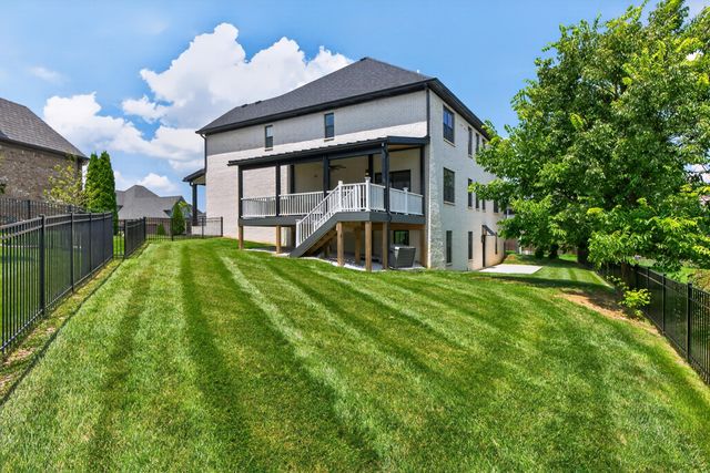 2648 Lucca Place, Lexington, KY 40509