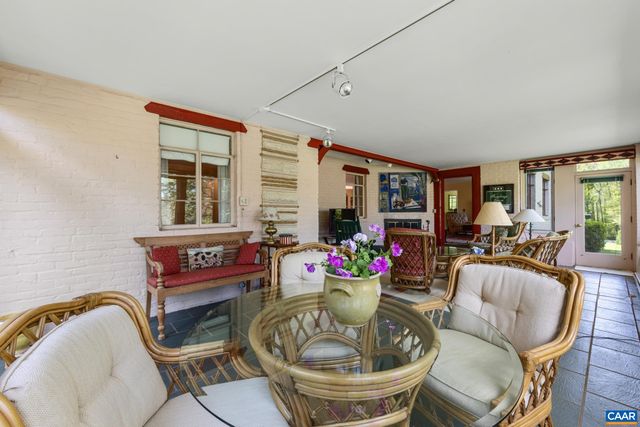 10127 LITTLE SKYLINE DR, Orange, VA 22960