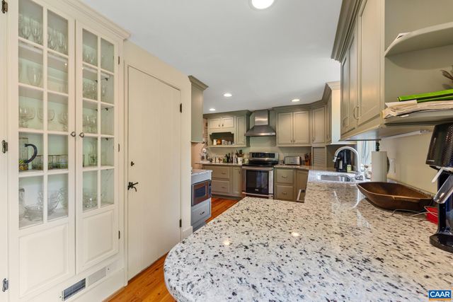 10127 LITTLE SKYLINE DR, Orange, VA 22960