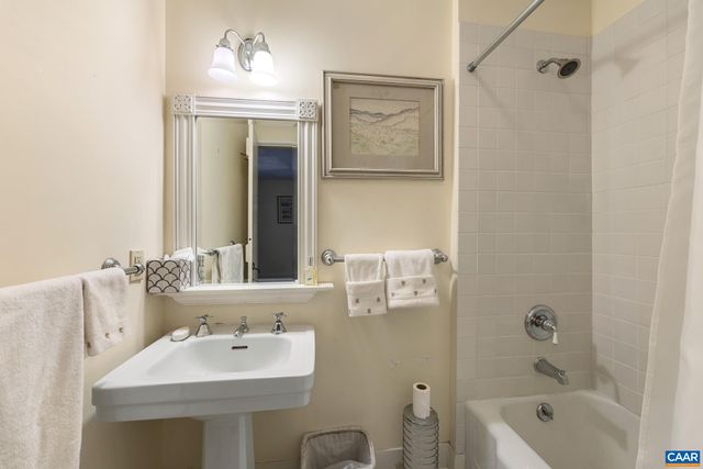 10127 LITTLE SKYLINE DR, Orange, VA 22960