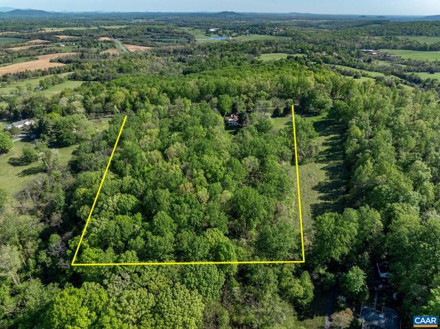 10127 LITTLE SKYLINE DR, Orange, VA 22960